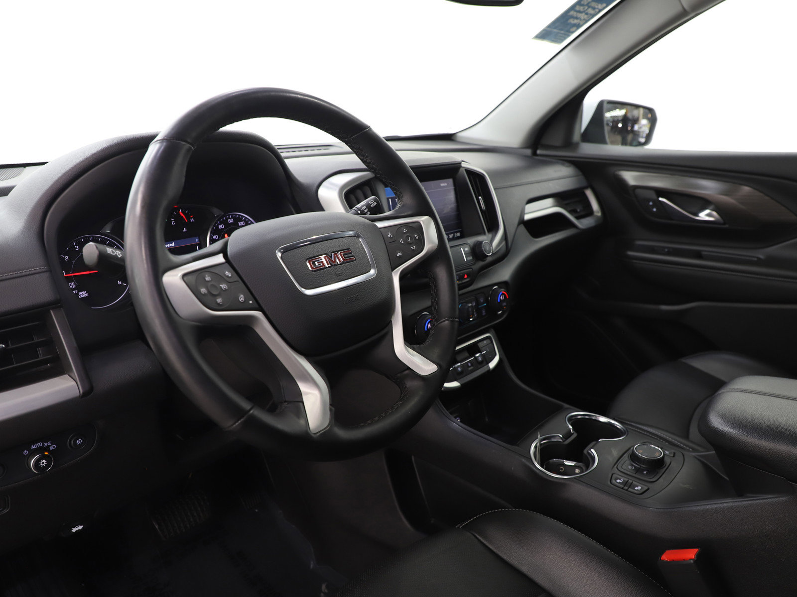 Used 2024 GMC Terrain SLT image 26