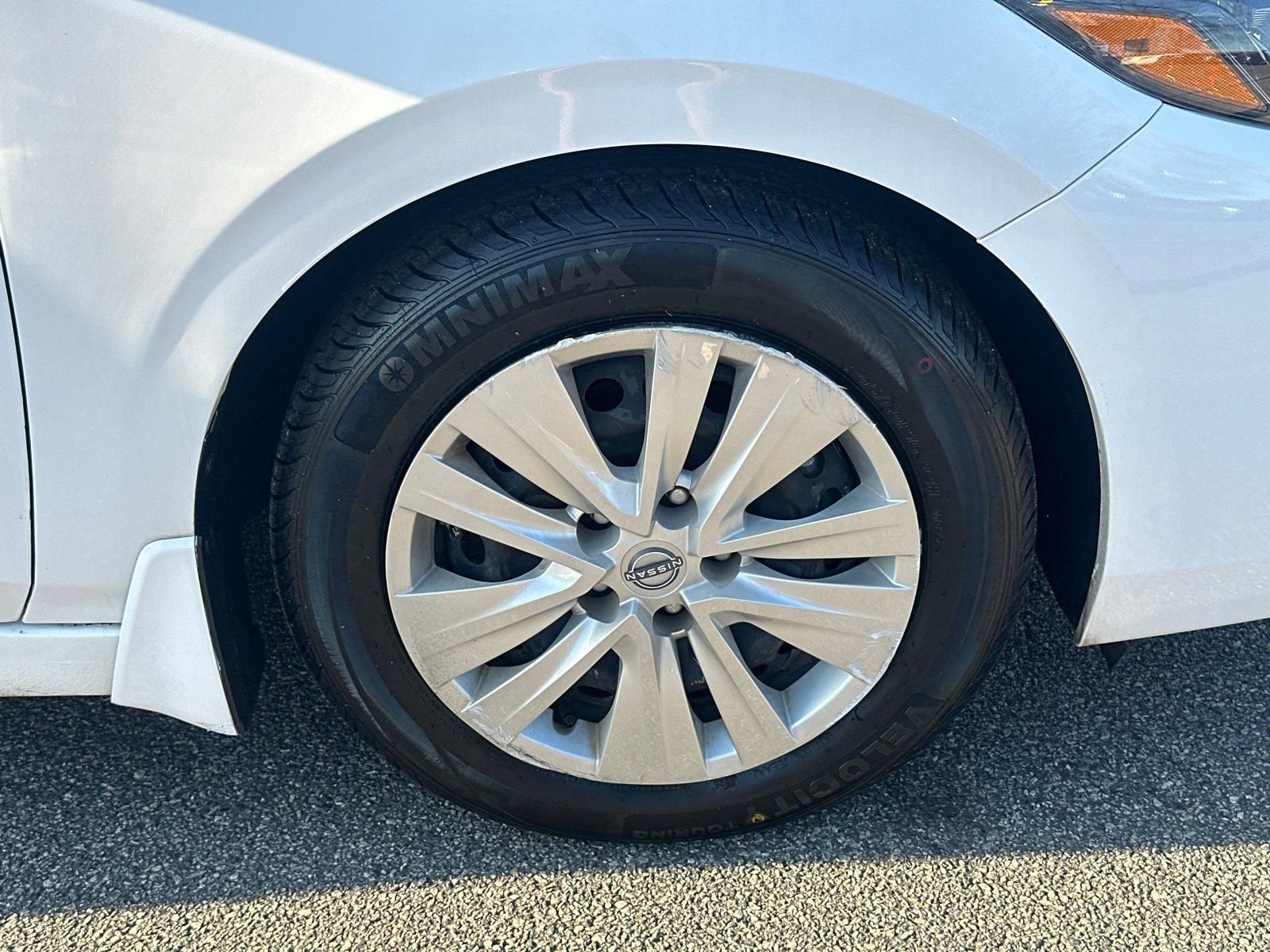 Used 2024 Nissan Sentra S image 12