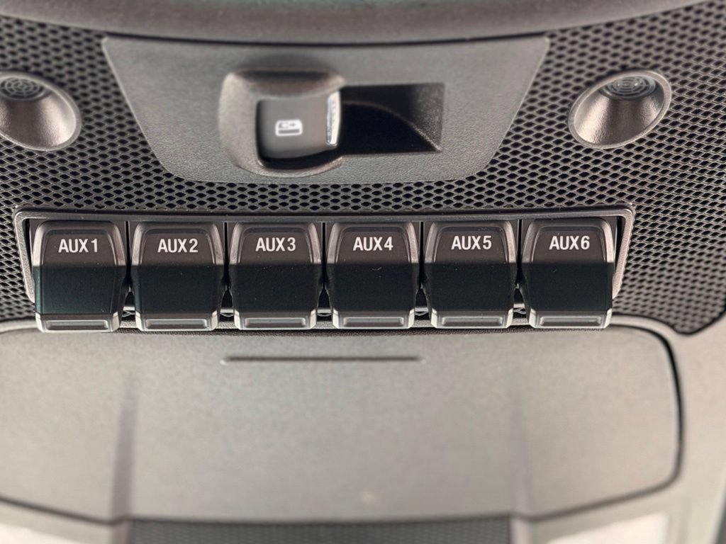 Used 2018 Ford F250 Platinum w/ Platinum Ultimate Package AWD/4WD image 27