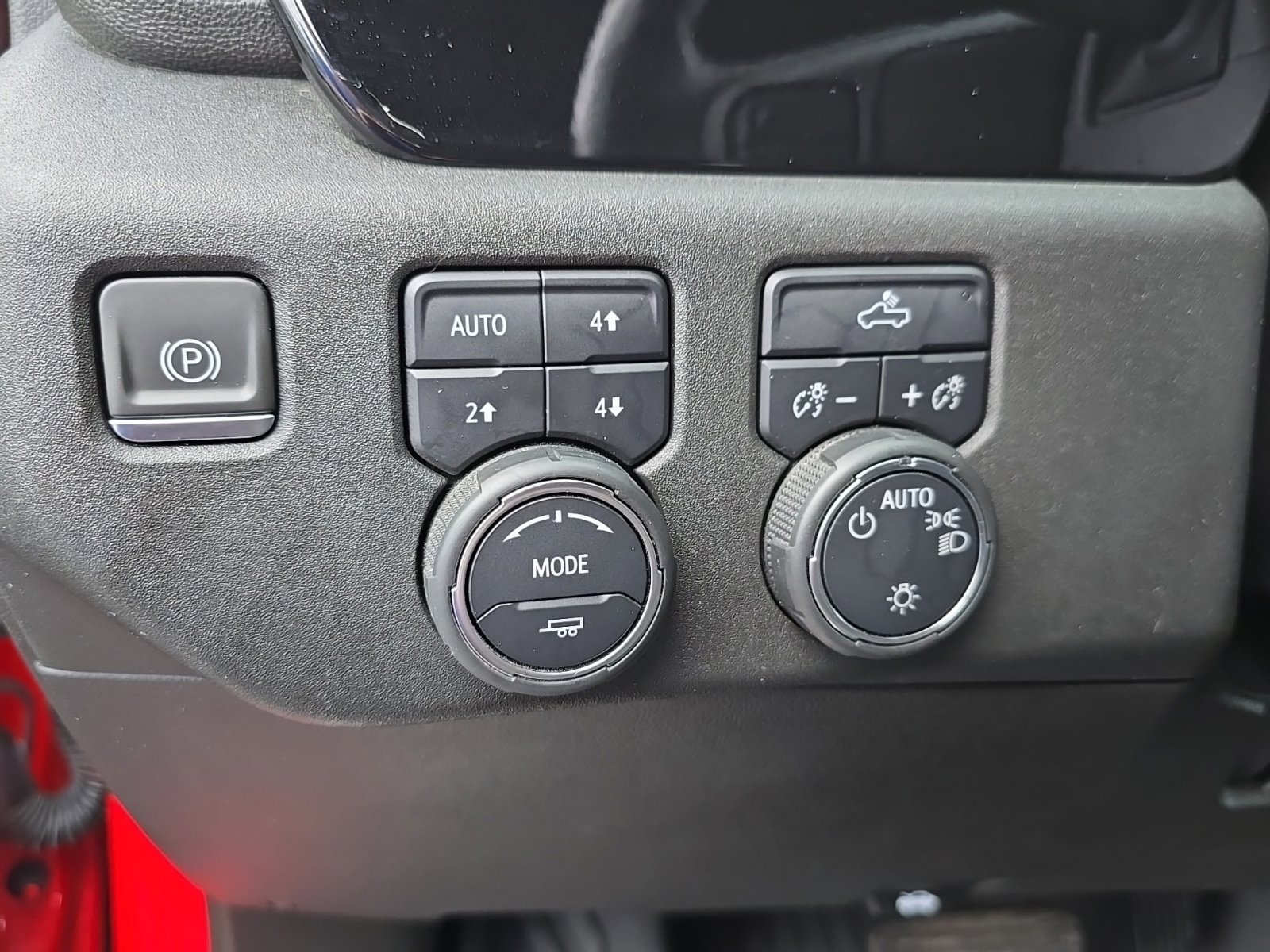 Used 2022 Chevrolet Silverado 1500 LT AWD/4WD image 17