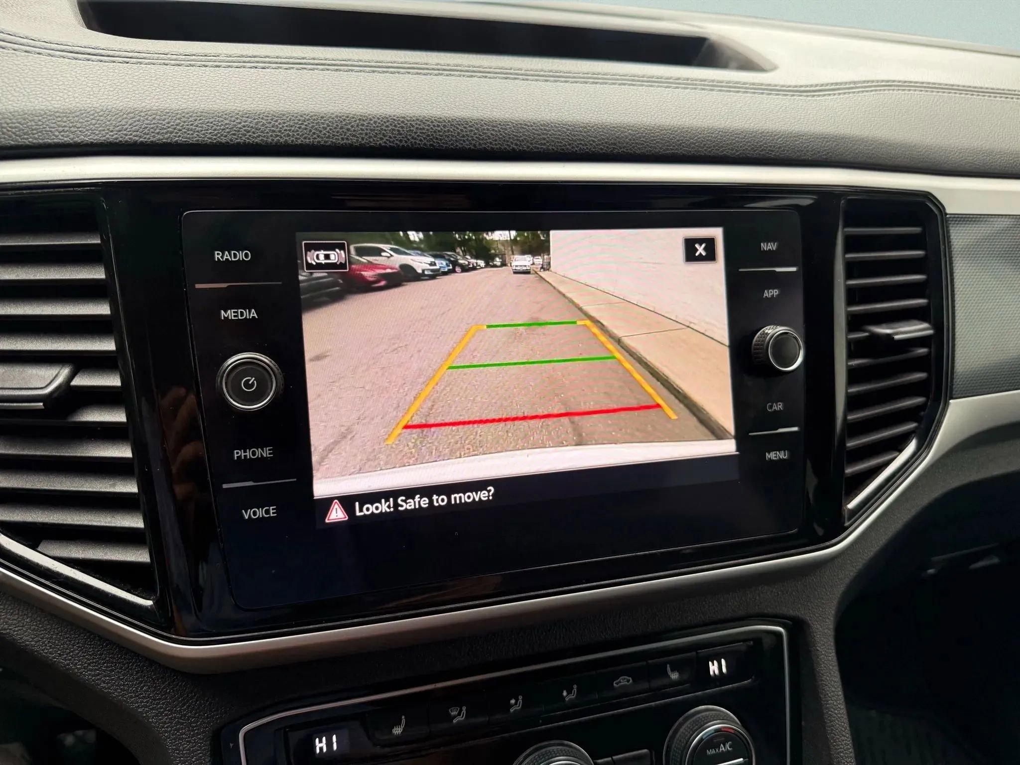 Used 2021 Volkswagen Atlas Cross Sport SEL image 45