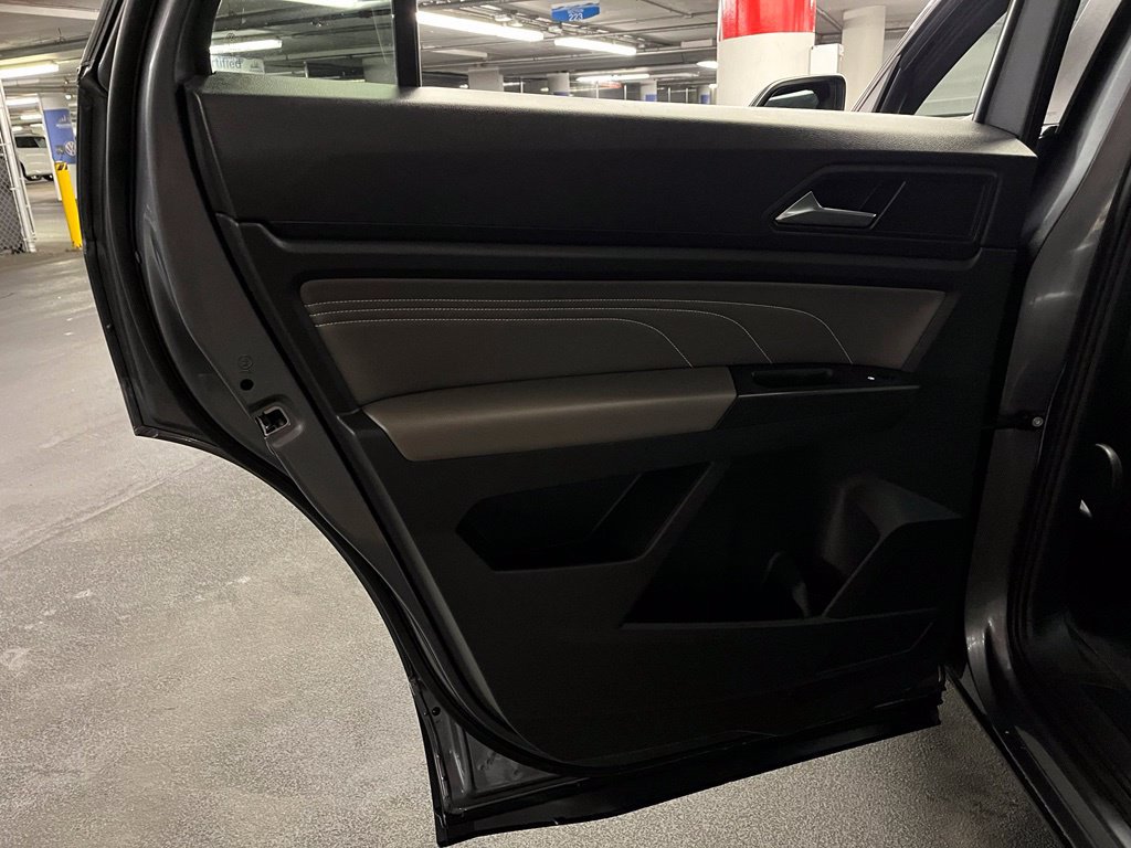 Used 2023 Volkswagen Atlas Cross Sport SE w/ Panoramic Sunroof Package AWD/4WD image 22