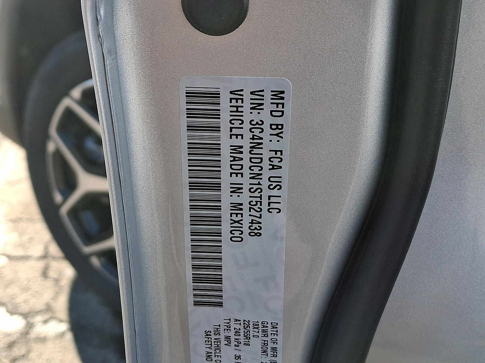 Used 2025 Jeep Compass Limited image 26