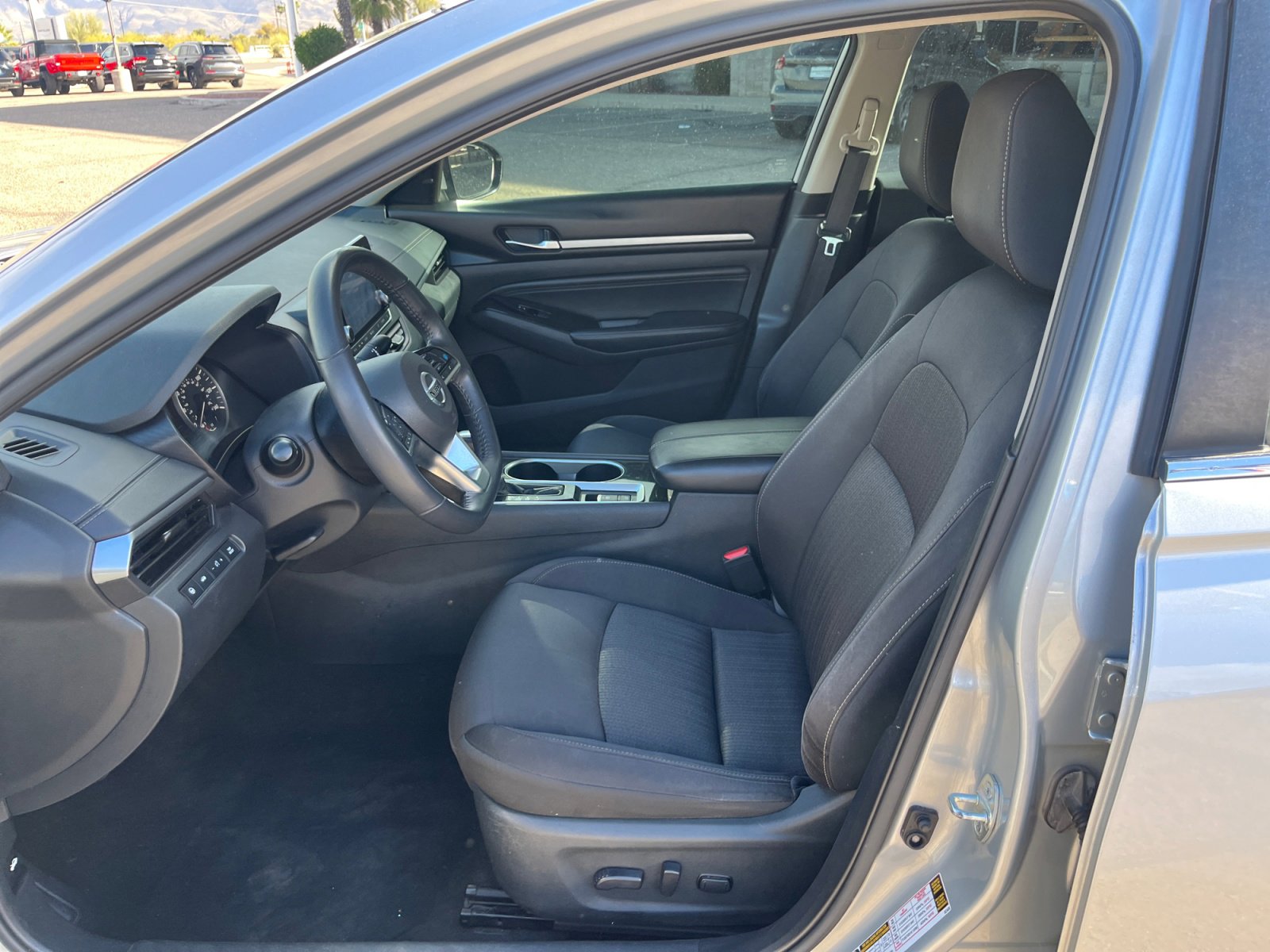 Used 2021 Nissan Altima 2.5 SV w/ SV Premium Package image 14