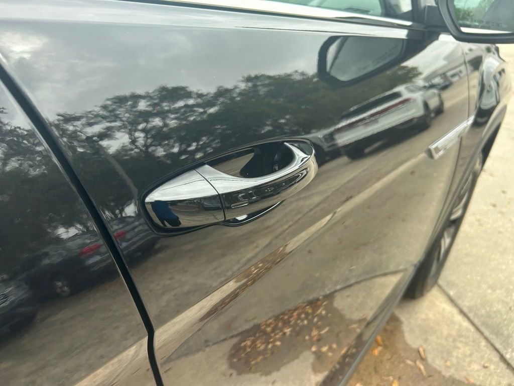 Certified 2024 Volkswagen Atlas Cross Sport SE image 33