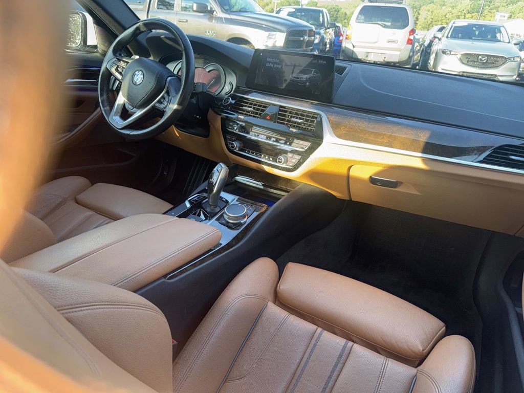 Used 2017 BMW 540i xDrive image 41