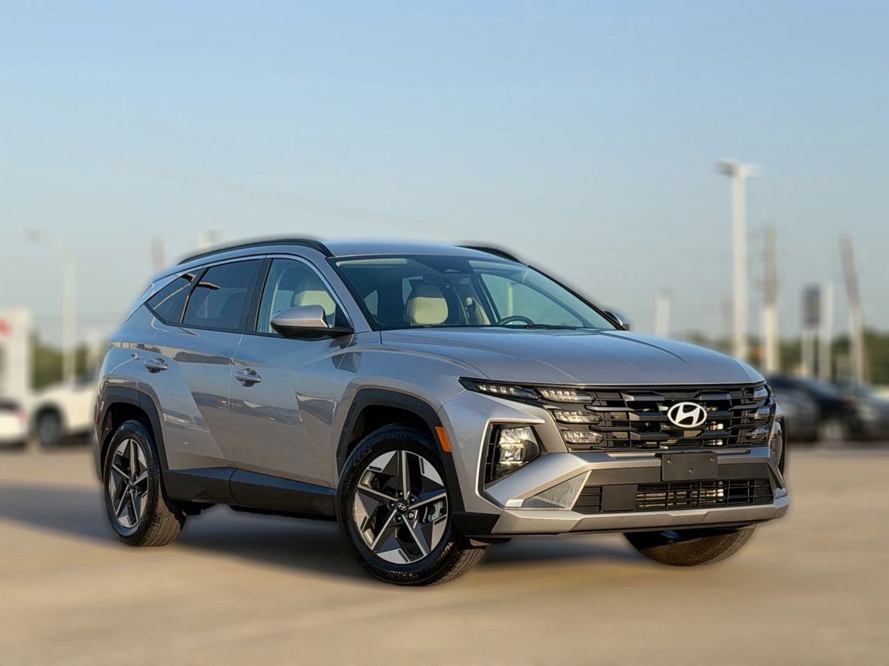Used 2025 Hyundai Tucson SEL FWD image 2