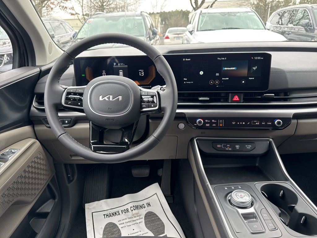 New 2026 Kia Carnival LXS image 2