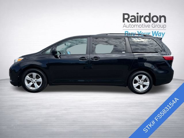 Used 2015 Toyota Sienna LE FWD image 4