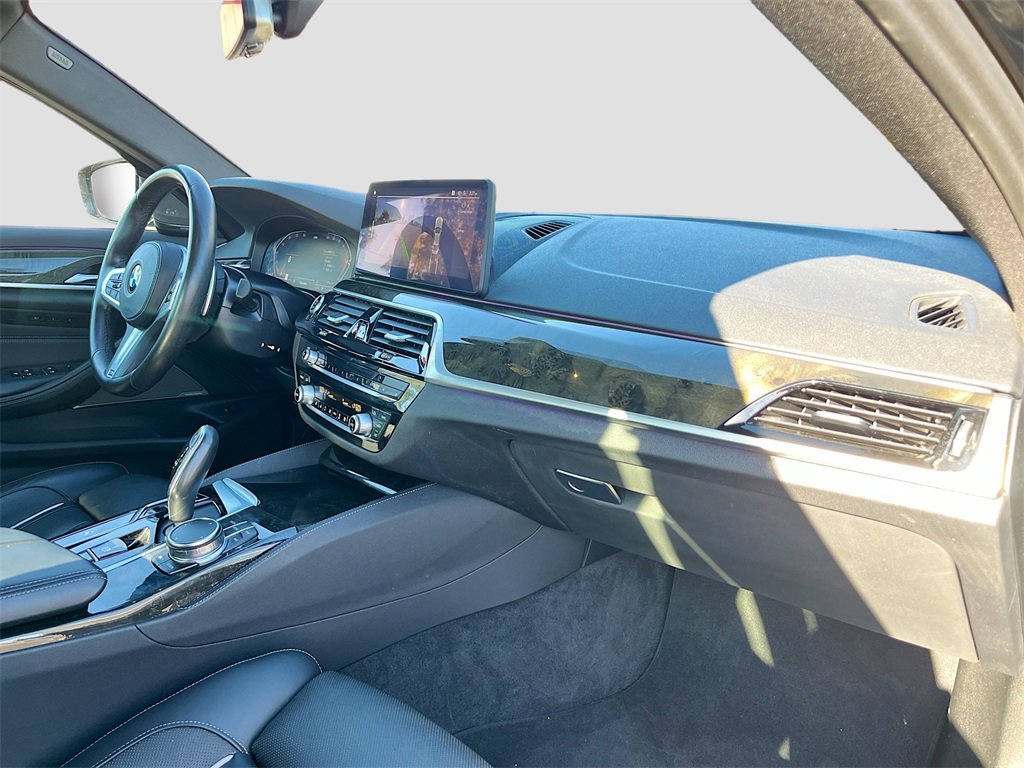 Used 2023 BMW 540i w/ M Sport Package image 31
