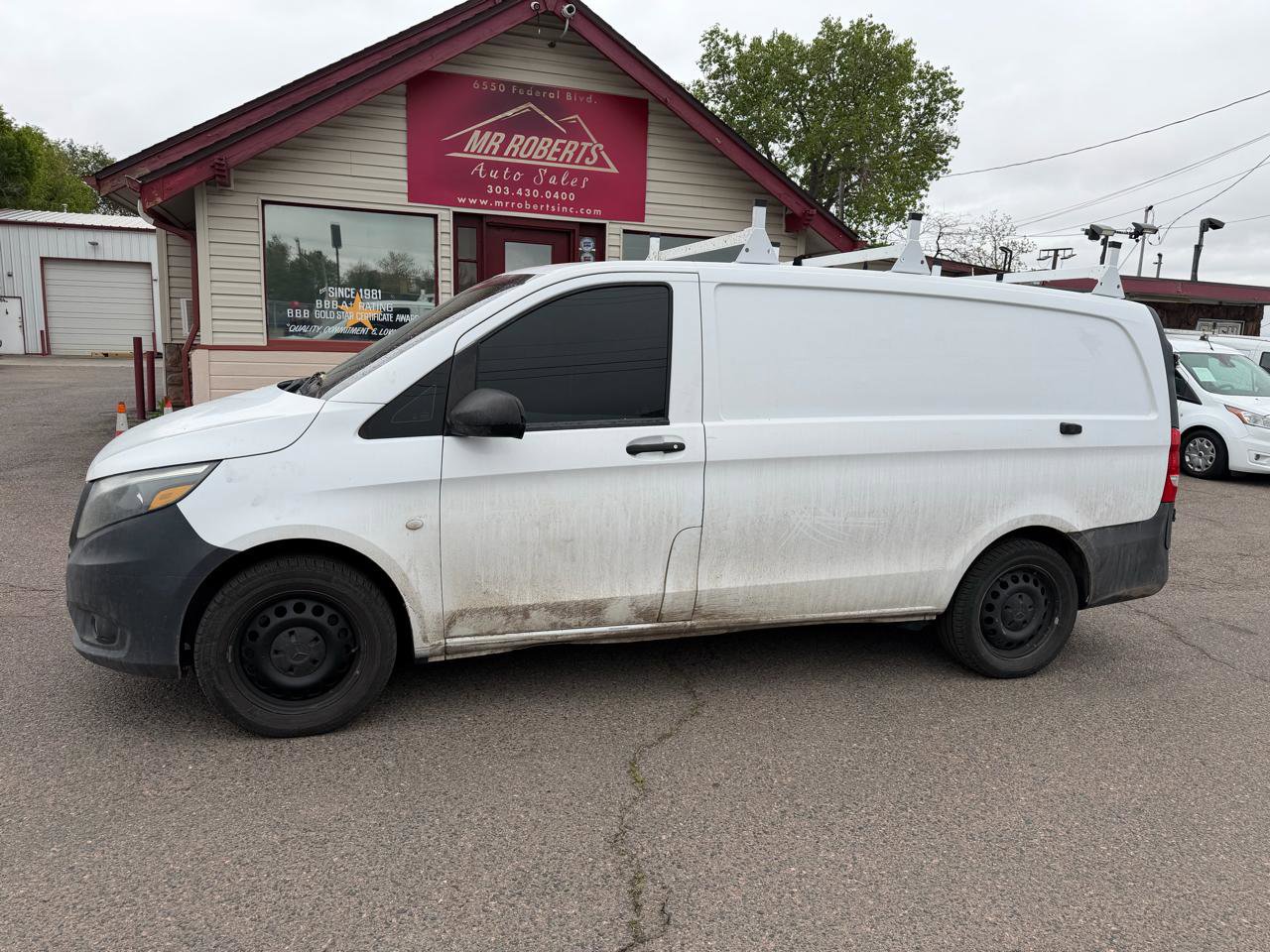 Used 2016 Mercedes-Benz Metris image 2