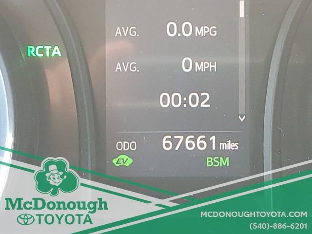 Used 2020 Toyota Camry SE w/ Sunroof Package image 12