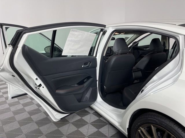 New 2025 Nissan Altima 2.5 SR image 40