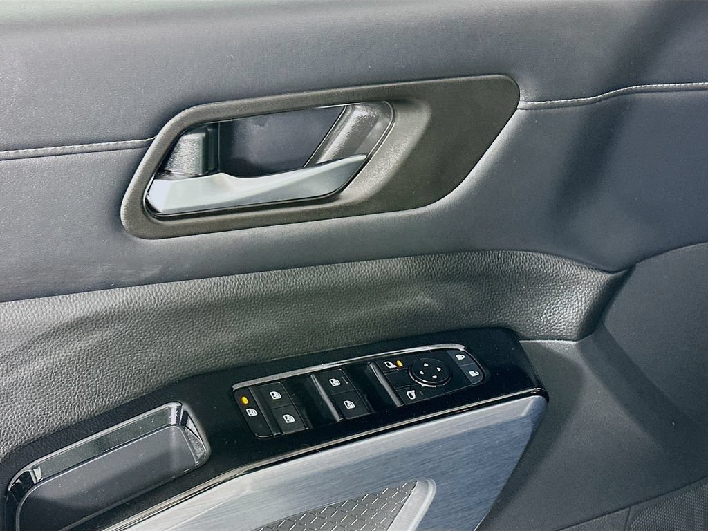 Certified 2024 Nissan Pathfinder SL AWD/4WD image 25