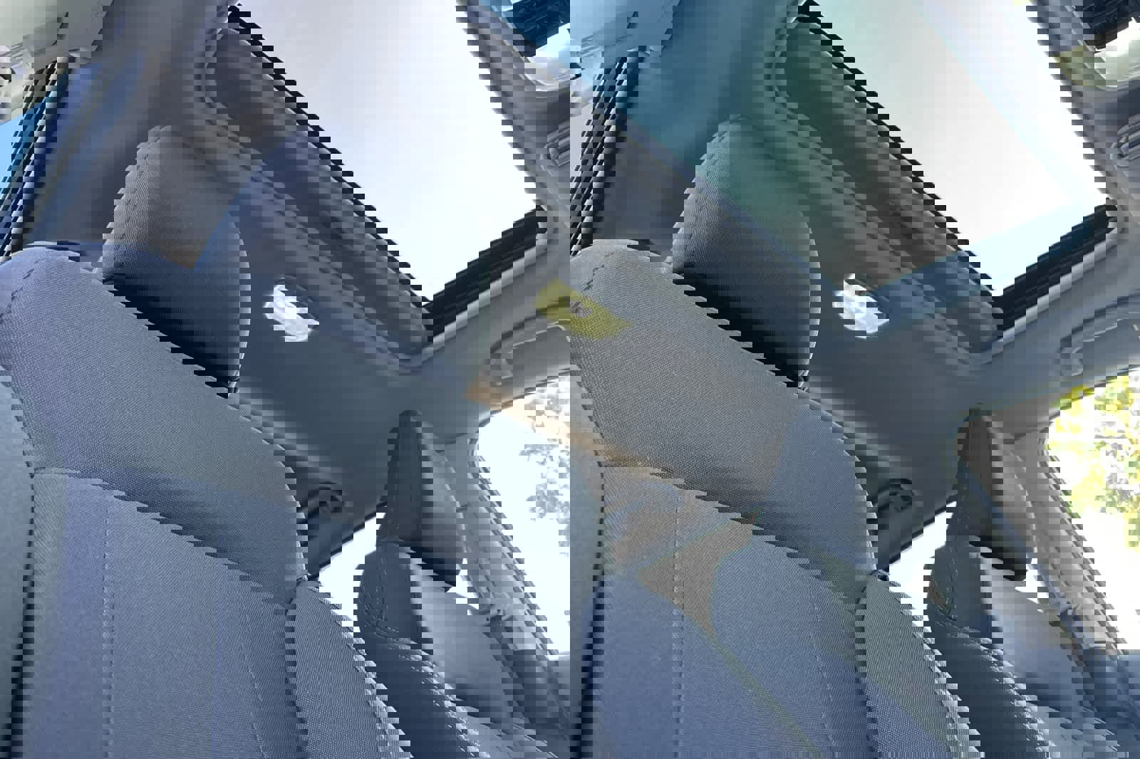 Used 2025 Subaru Crosstrek 2.0i Premium image 16