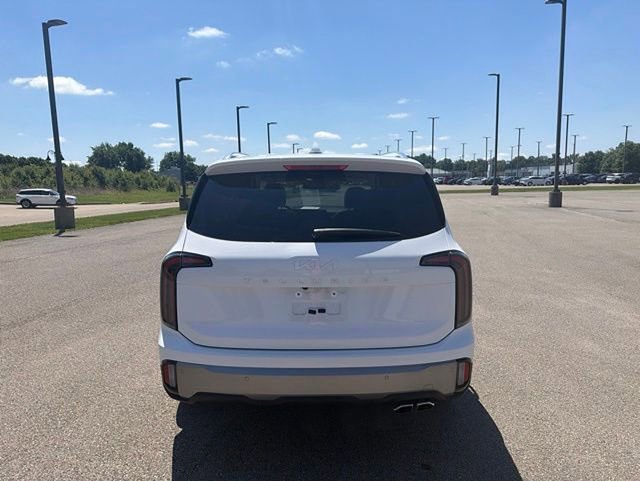 Used 2025 Kia Telluride EX w/ EX Captain's Chair Package FWD image 16