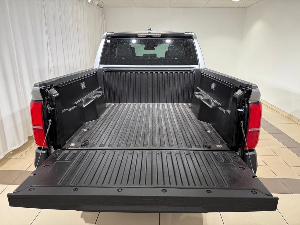 New 2026 Toyota Tacoma SR AWD/4WD image 11
