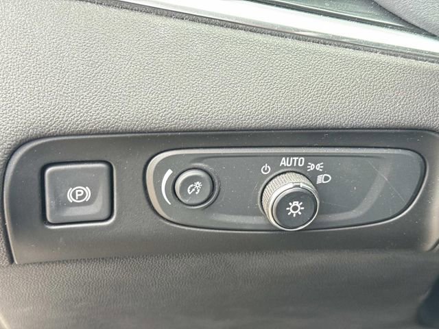 Used 2020 Buick Enclave Essence w/ Sound and Sites Package image 26