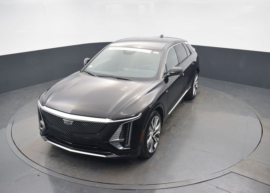 Certified 2024 Cadillac Lyriq Luxury w/ LPO, Floor Liner Package image 37