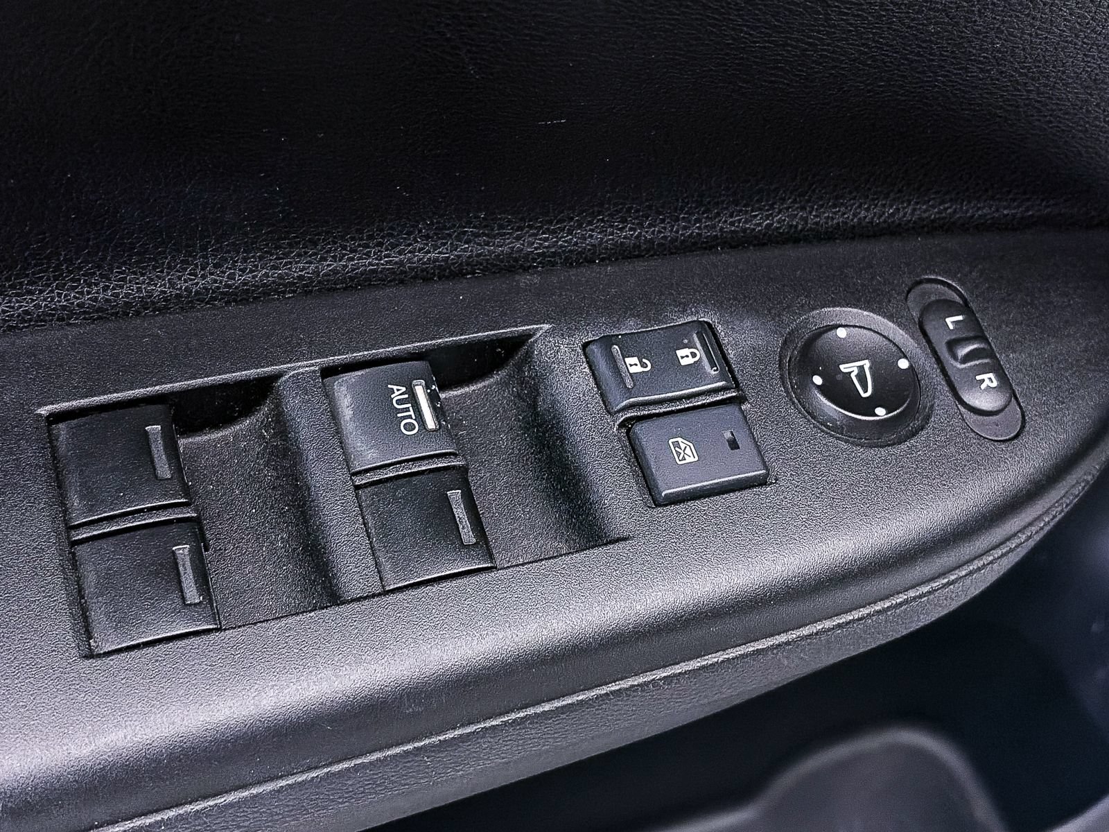 Used 2016 Honda Accord Sport image 12