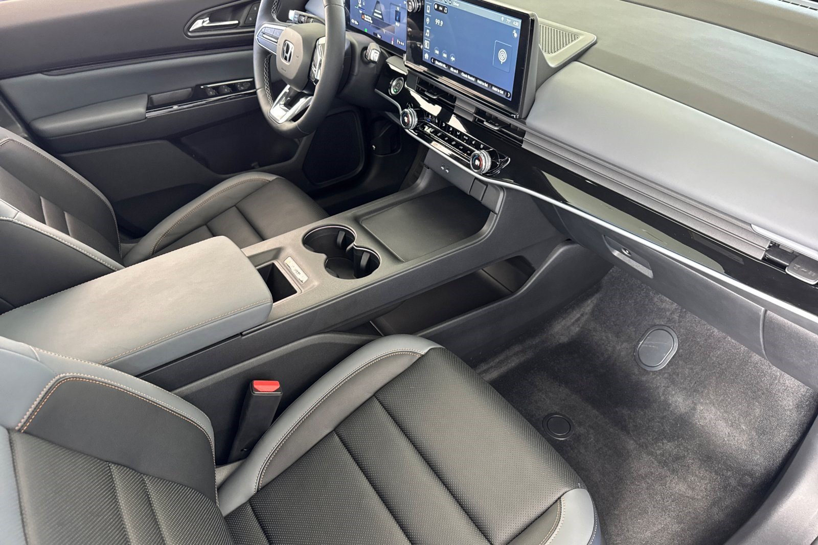 Certified 2024 Honda Prologue Elite image 35