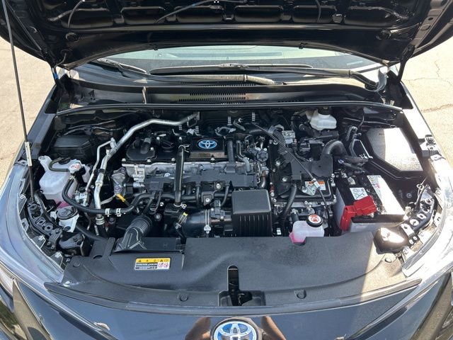 Used 2023 Toyota Corolla SE w/ SE Package image 11