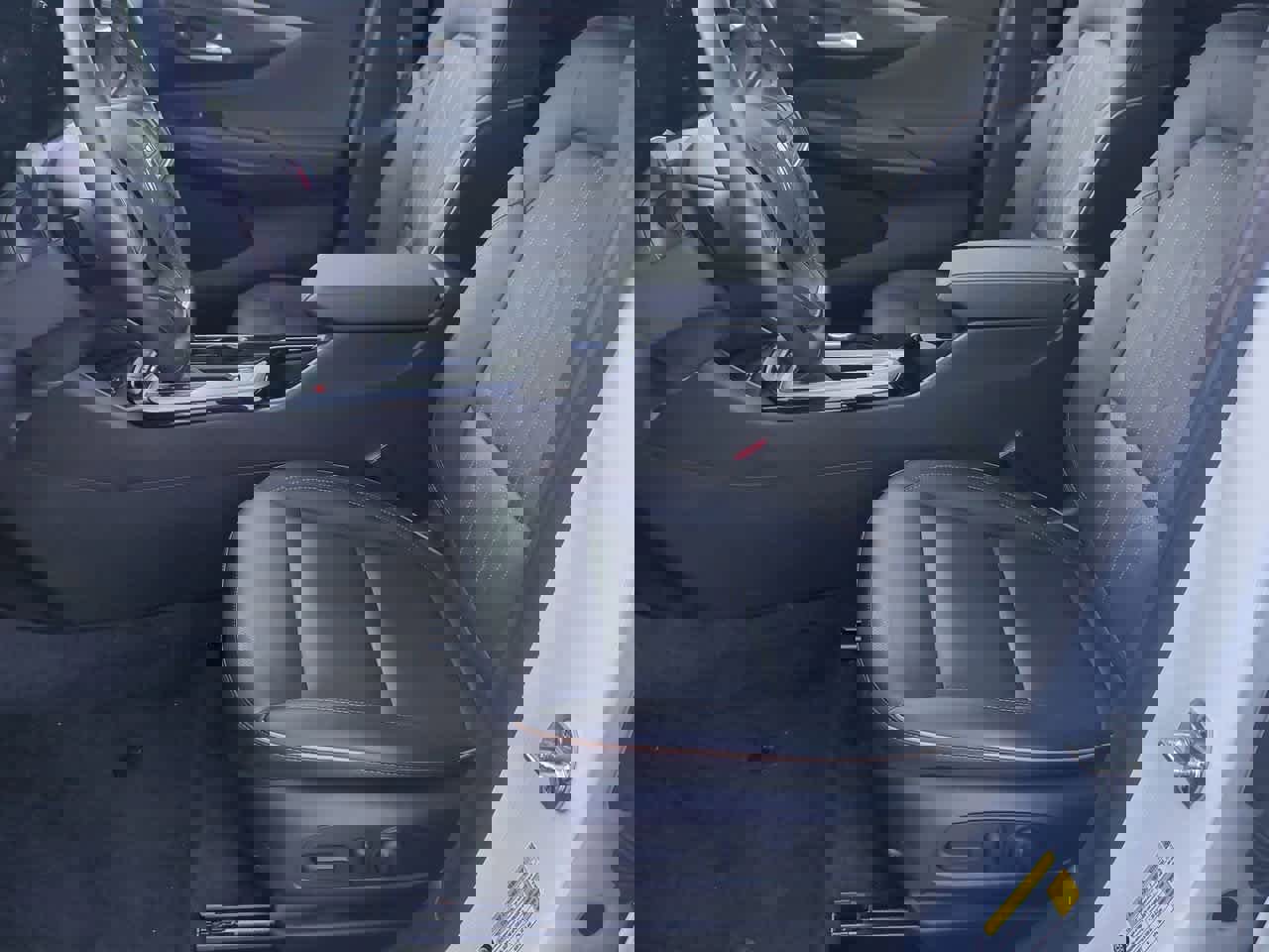 Used 2024 Buick Envista Avenir image 15