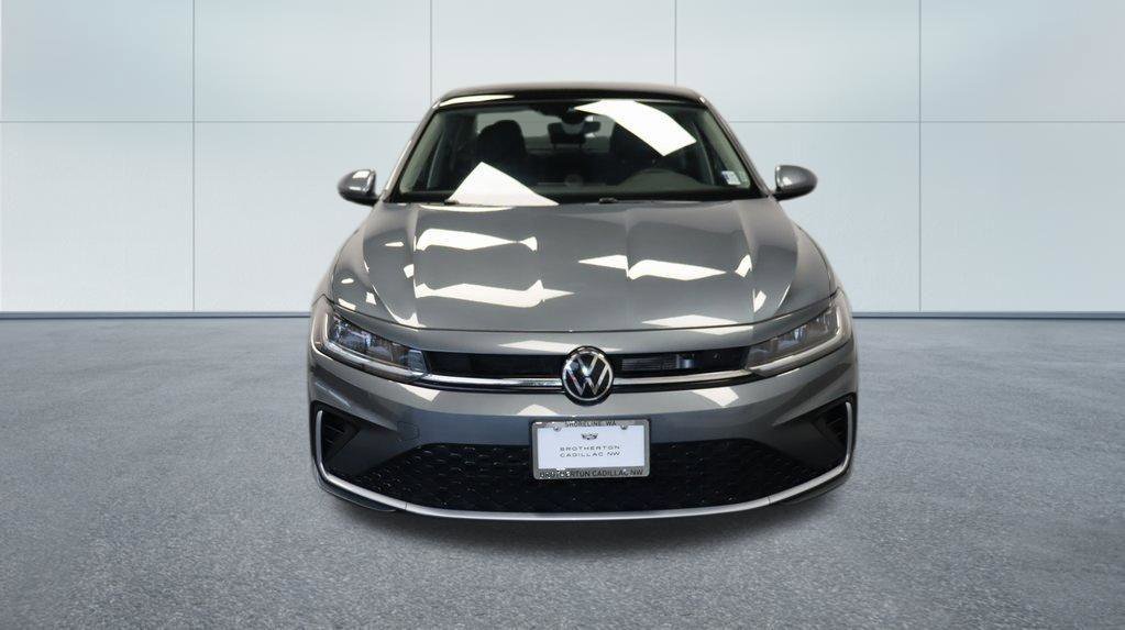 Used 2025 Volkswagen Jetta SE FWD image 10