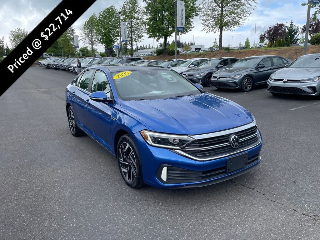 Certified 2023 Volkswagen Jetta SEL FWD image 4