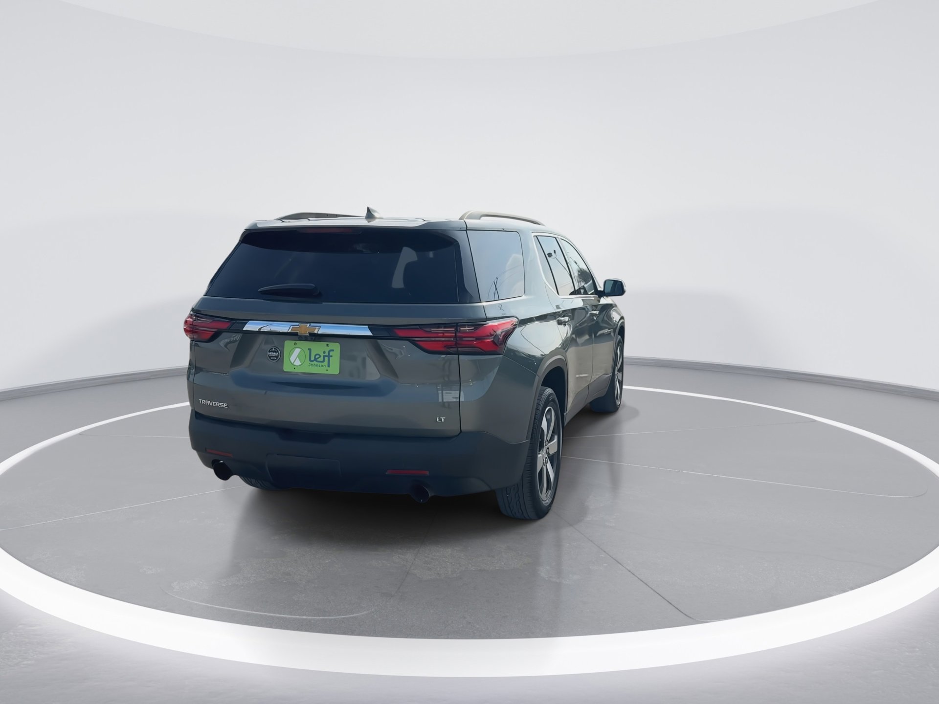 Used 2022 Chevrolet Traverse LT w/ LT Premium Package image 8