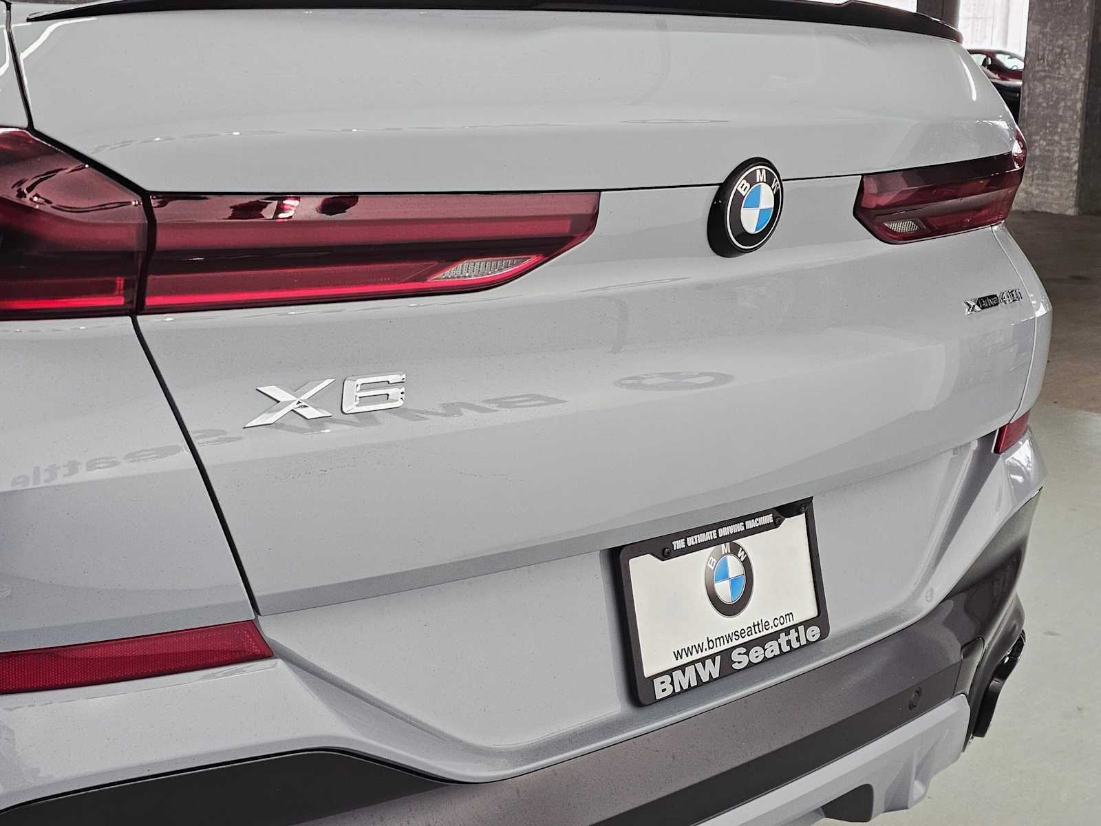 New 2026 BMW X6 xDrive40i w/ Executive Package image 7