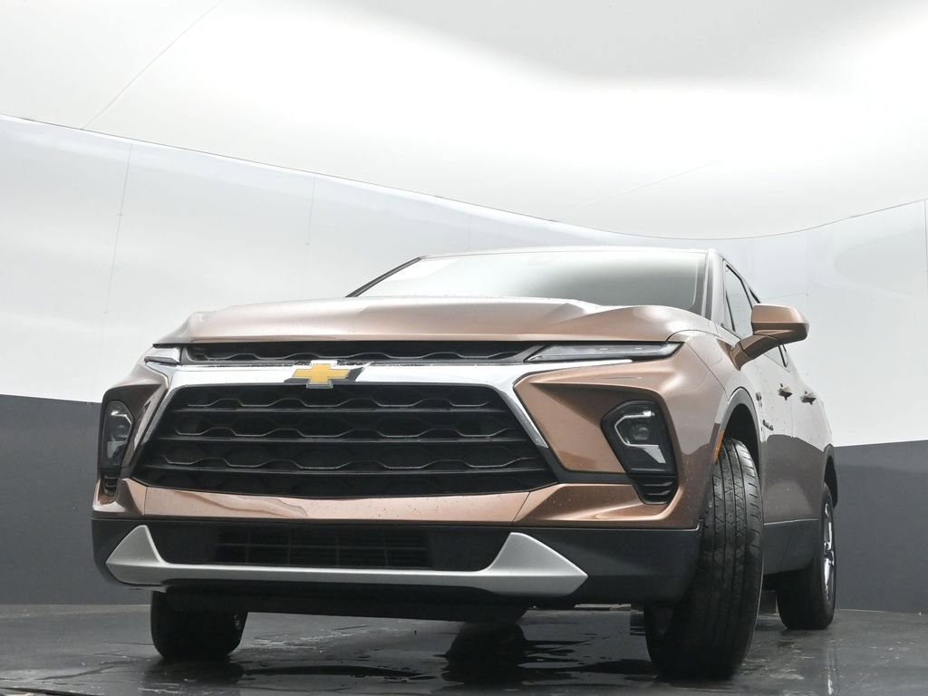 Used 2023 Chevrolet Blazer LT w/ Driver Confidence Package AWD/4WD image 31
