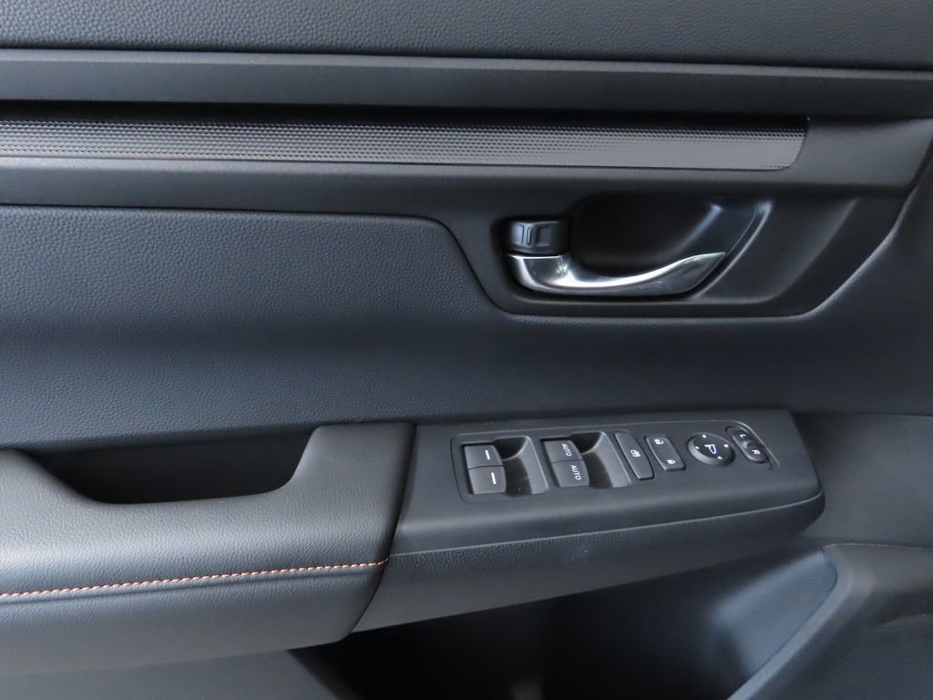 Certified 2025 Honda CR-V Sport image 24
