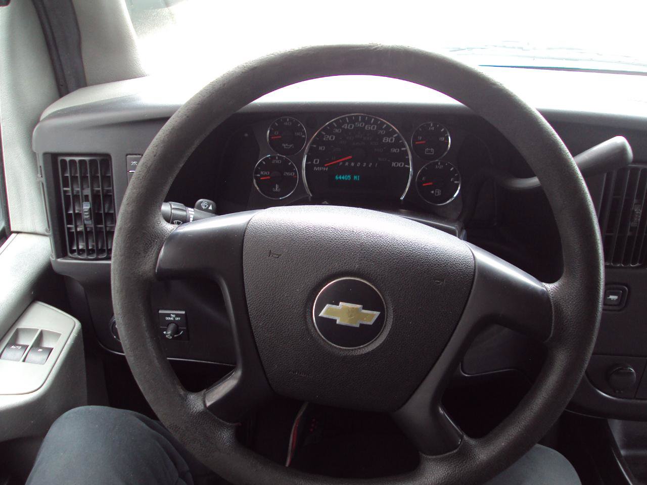 Used 2012 Chevrolet Express 1500 AWD image 19