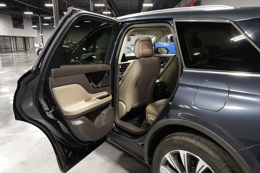 Used 2020 Lincoln Corsair Reserve w/ Equipment Group 201A FWD image 17