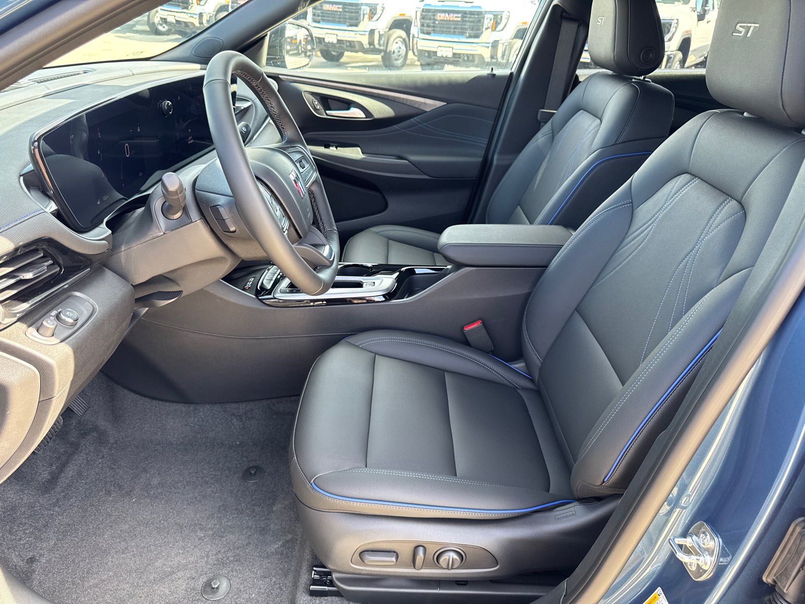 Used 2026 Buick Envista Sport Touring w/ Convenience I Package FWD image 28