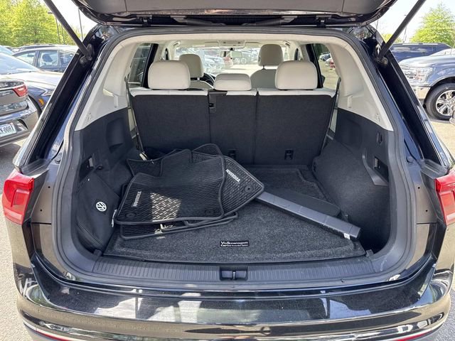 Used 2018 Volkswagen Tiguan SE image 12