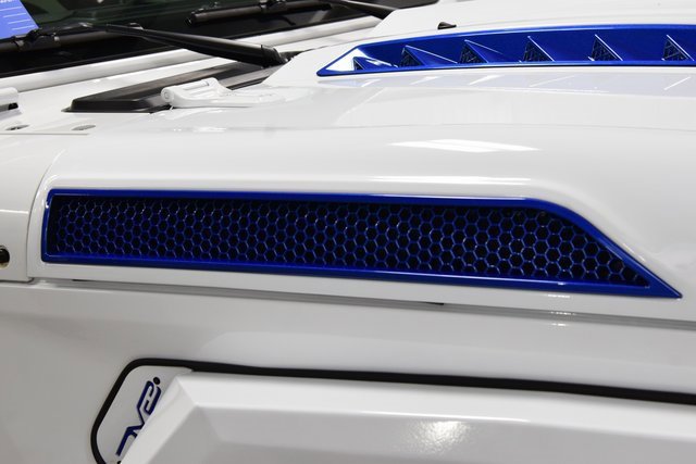 Used 2024 Jeep Wrangler Sahara w/ Safety Group image 15