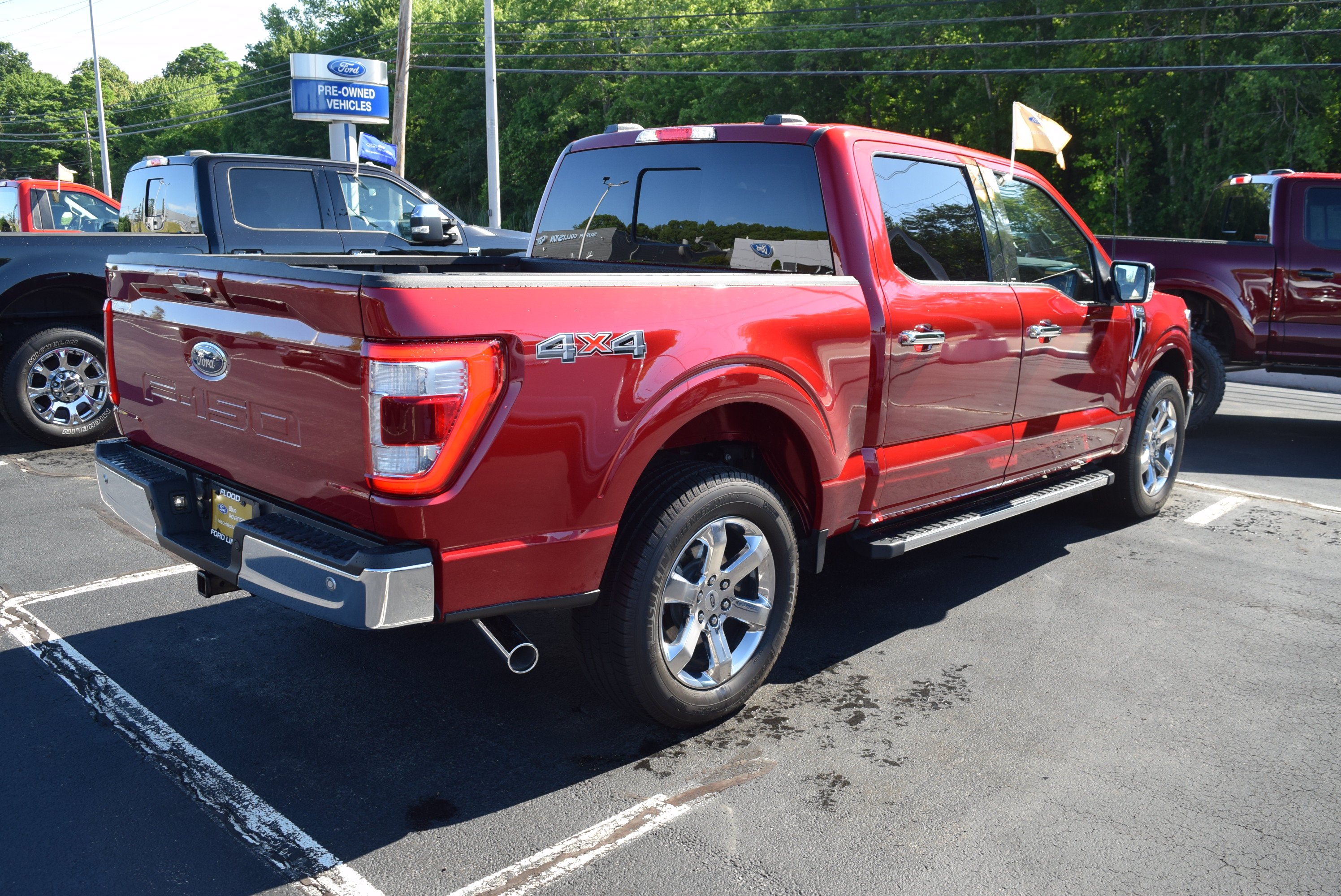 Used 2021 Ford F150 Lariat w/ Equipment Group 502A High AWD/4WD image 3