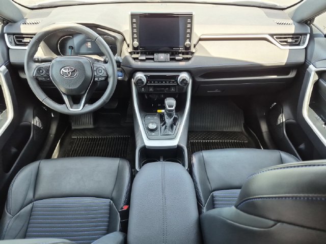Used 2022 Toyota RAV4 XSE AWD/4WD image 13