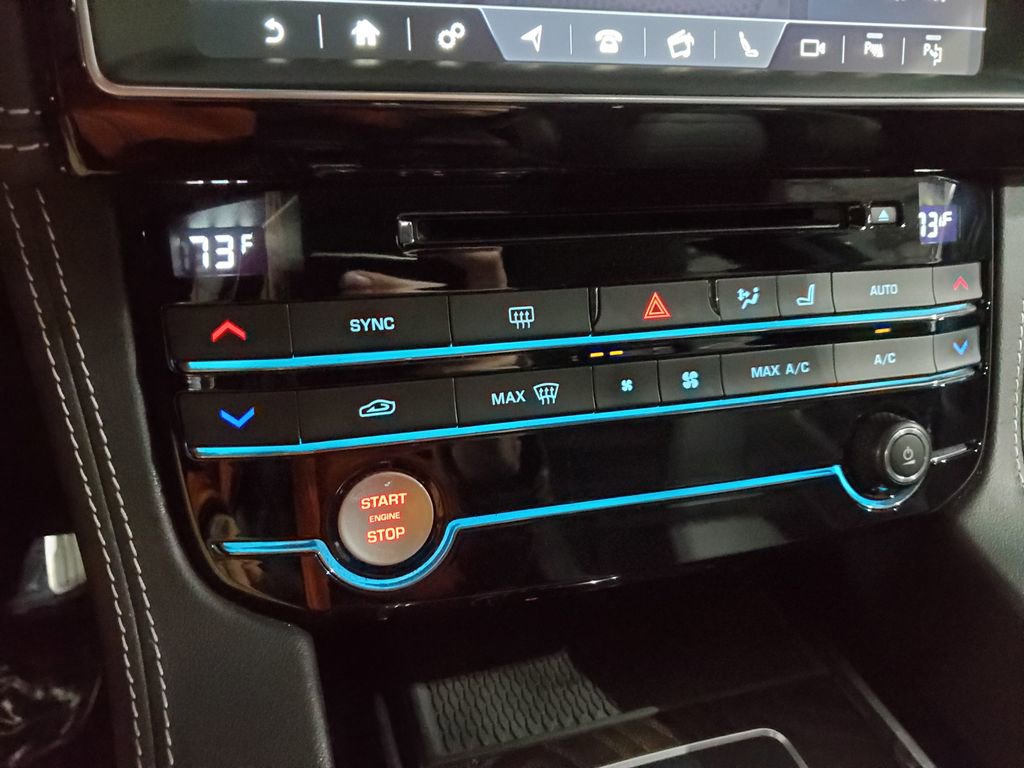 Used 2017 Jaguar F-PACE S image 35