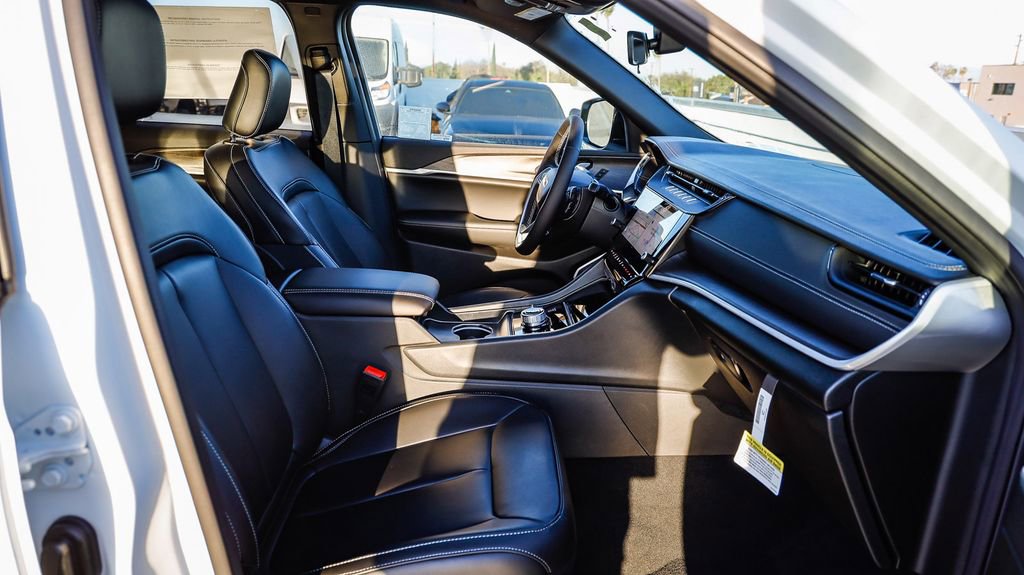 New 2026 Jeep Grand Cherokee Limited image 20