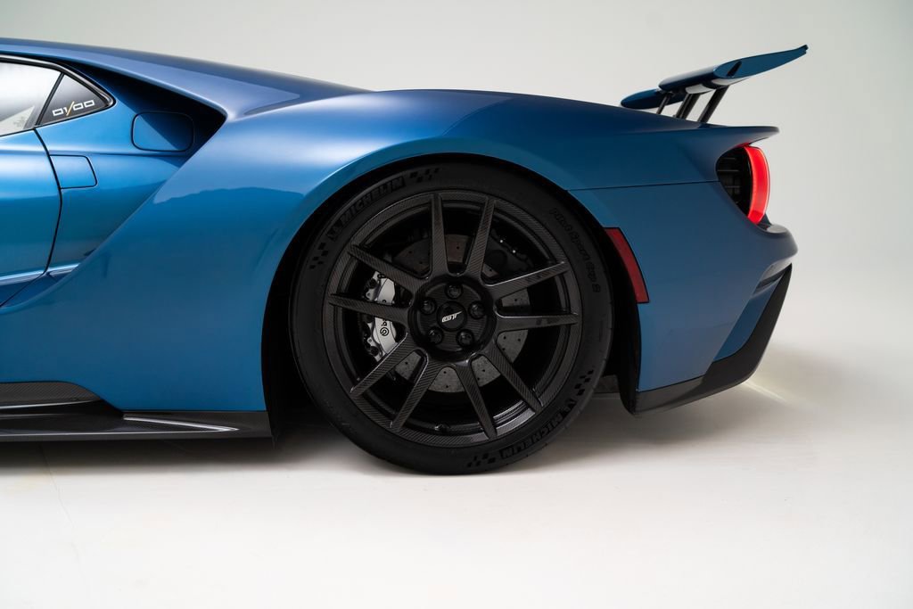 Used 2019 Ford GT RWD image 10