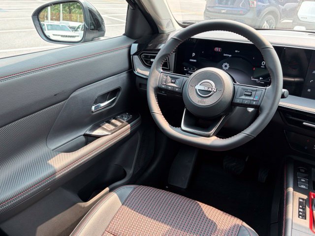 New 2026 Nissan Kicks SR FWD image 31