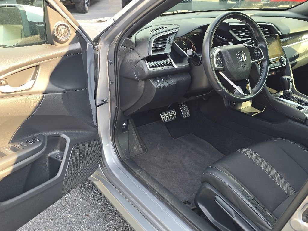 Used 2020 Honda Civic Sport image 4