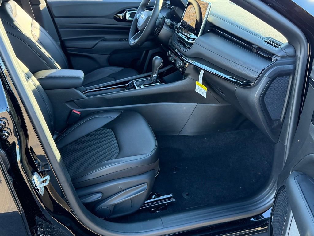New 2026 Jeep Compass Latitude AWD/4WD image 16