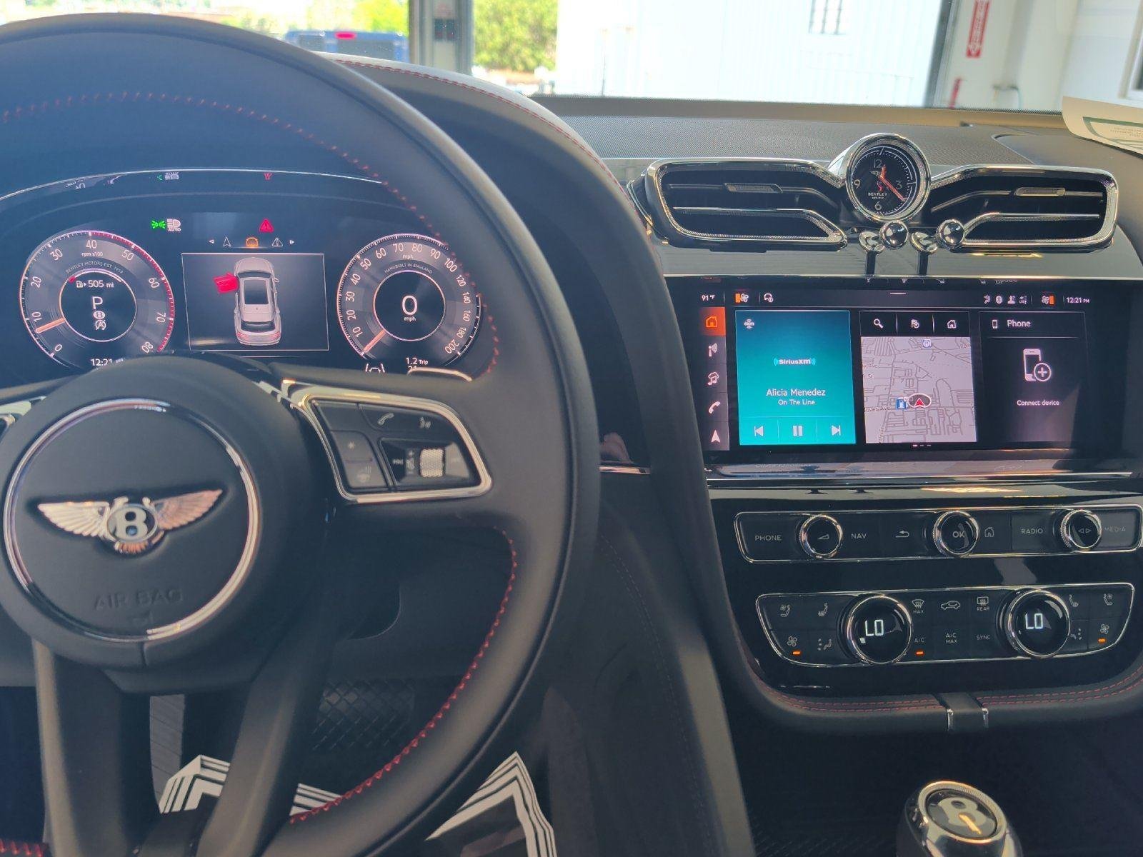 New 2026 Bentley Bentayga AWD/4WD image 8