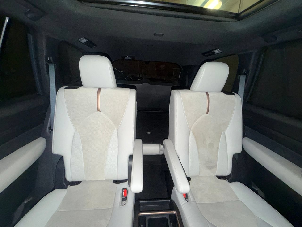 Used 2025 Toyota Grand Highlander AWD Hybrid image 29
