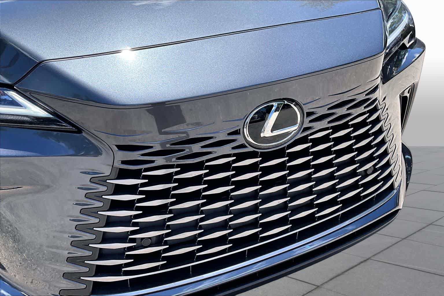 Used 2025 Lexus RX 350 FWD w/ Technology Package image 30