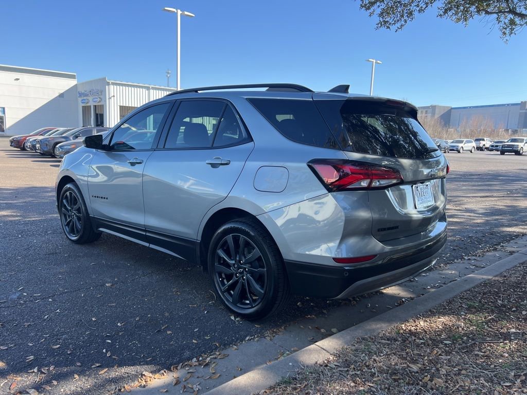 Used 2023 Chevrolet Equinox RS image 5
